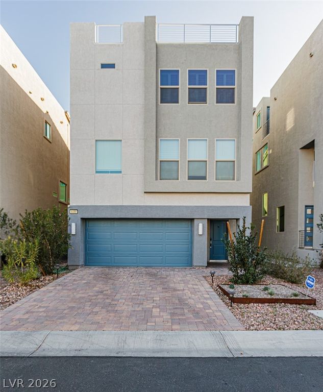 8089 Misty Canyon Avenue, Las Vegas, NV 89113