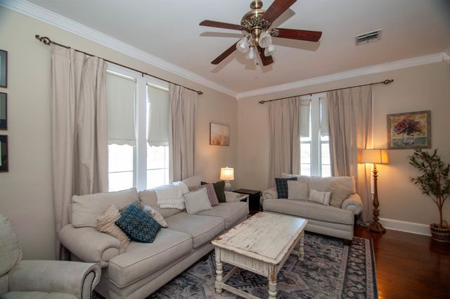 1013 Main St, Patterson, LA 70392