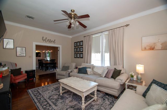 1013 Main St, Patterson, LA 70392