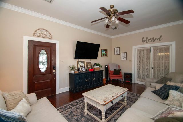 1013 Main St, Patterson, LA 70392