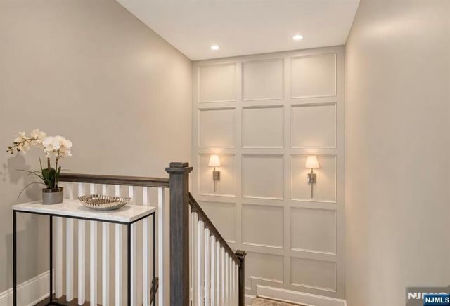 790 W Saddle River Road, Ho-ho-kus, NJ 07423