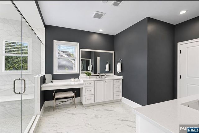 790 W Saddle River Road, Ho-ho-kus, NJ 07423