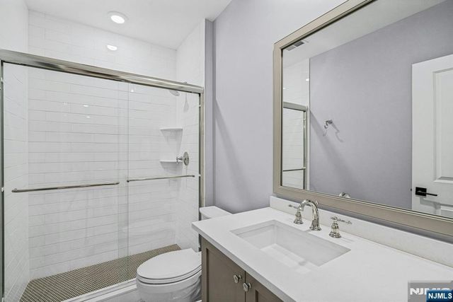 790 W Saddle River Road, Ho-ho-kus, NJ 07423