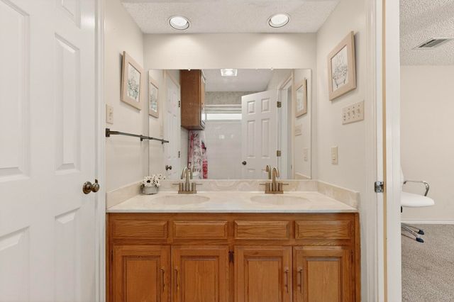 1110 Shady Oak Trail, Mansfield, TX 76063