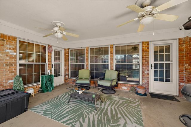 1110 Shady Oak Trail, Mansfield, TX 76063