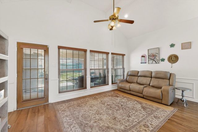 1110 Shady Oak Trail, Mansfield, TX 76063