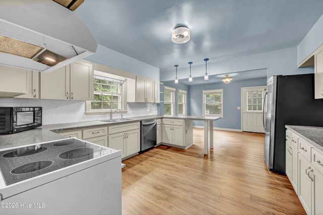 3906 Evergreen Drive, Wilmington, NC 28403