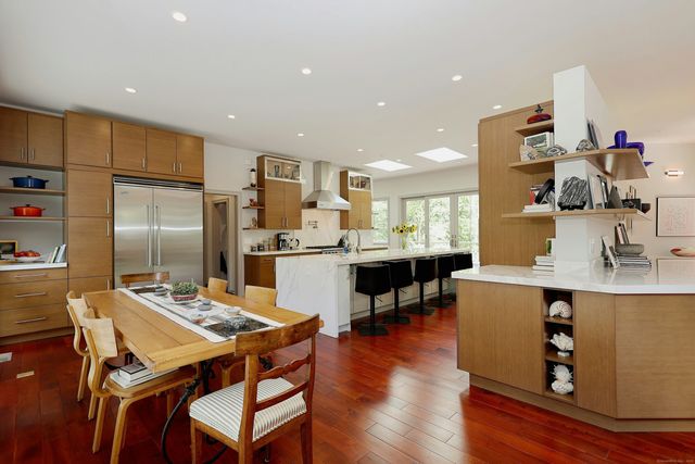 88 Green Lane, Ridgefield, CT 06877