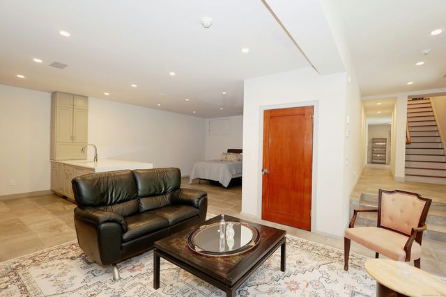 88 Green Lane, Ridgefield, CT 06877