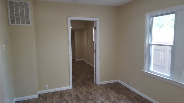 519 N Waukegan Road, Lake Bluff, IL 60044