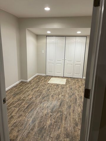 519 N Waukegan Road, Lake Bluff, IL 60044