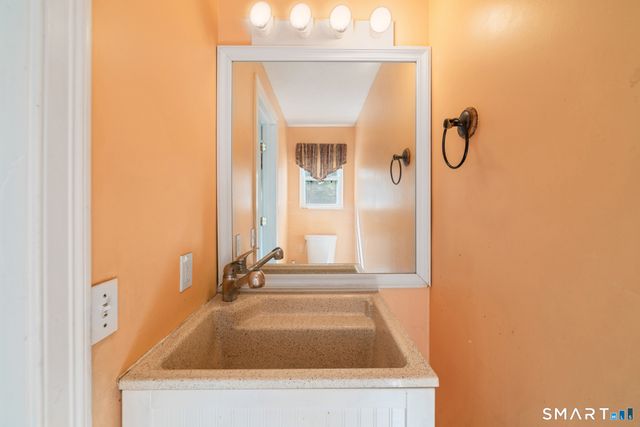 36 Meadowrue Drive 36, Glastonbury, CT 06033