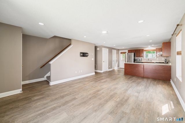 36 Meadowrue Drive 36, Glastonbury, CT 06033