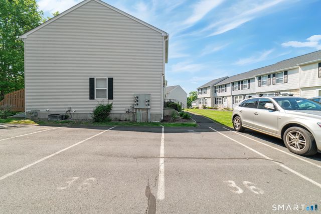 36 Meadowrue Drive 36, Glastonbury, CT 06033