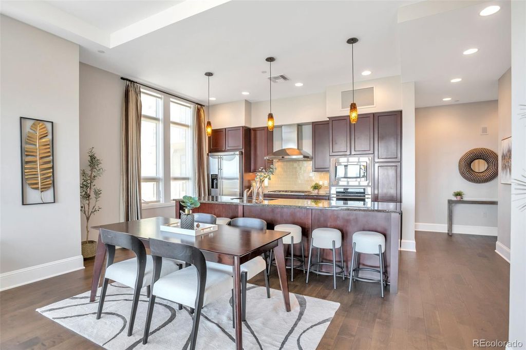Image 8 of property listing at 5455 Landmark Place 707, Greenwood Village, CO 80111