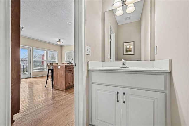 20811 W 48th Street, Shawnee, KS 66218