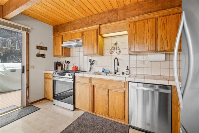 43289 Shasta Road, Big Bear, CA 92315