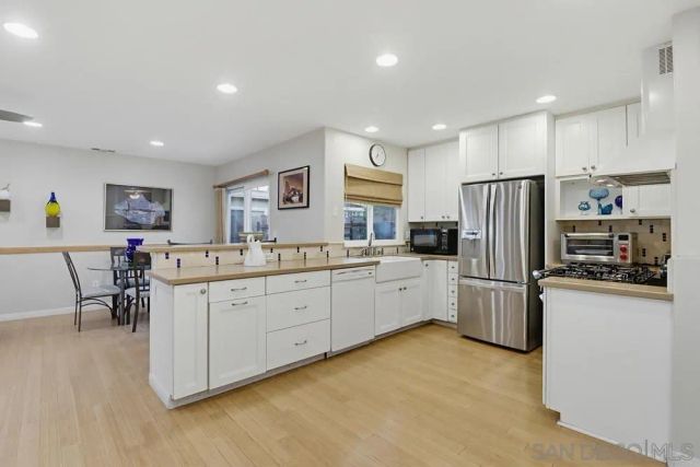 2414 Kathleen Pl, San Diego, CA 92105