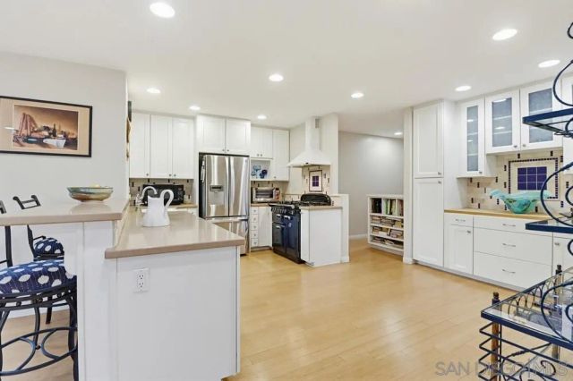 2414 Kathleen Pl, San Diego, CA 92105