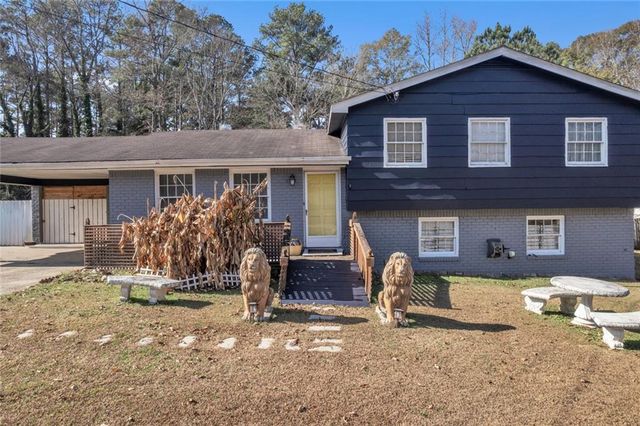 7425 Grayson Drive, Riverdale, GA 30296