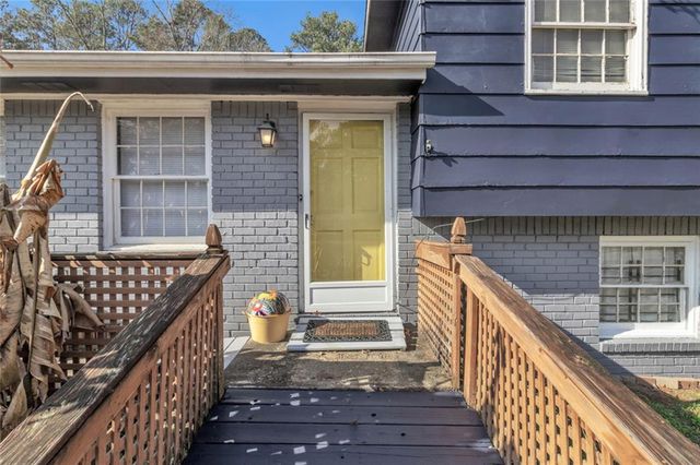 7425 Grayson Drive, Riverdale, GA 30296