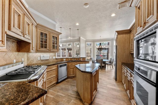 30322 Highland Boulevard, Magnolia, TX 77354