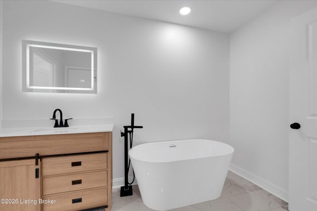 318 S Shawnee Terrace, Louisville, KY 40212