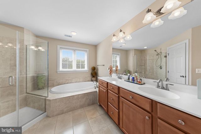 402 VILLAGE CENTER BLVD, Milton, DE 19968