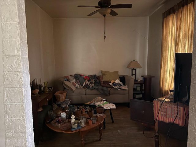 2827 W Grant STREET, Milwaukee, WI 53215