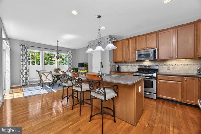 25 BERMAN CT, Phoenixville, PA 19460