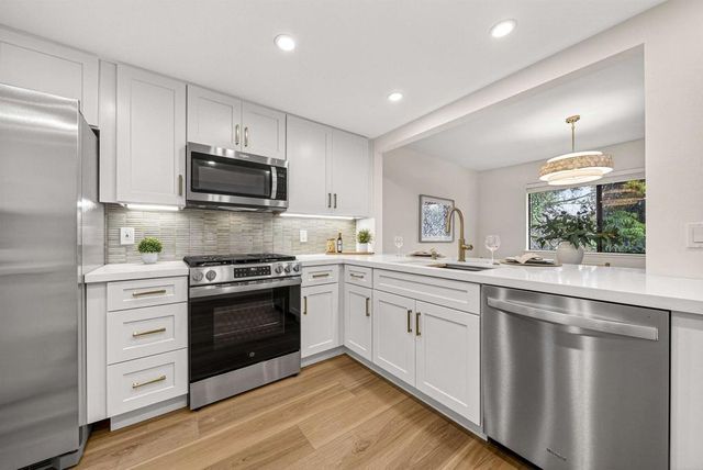 3143 Avenida Olmeda, Carlsbad, CA 92009