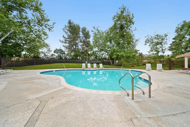 3143 Avenida Olmeda, Carlsbad, CA 92009