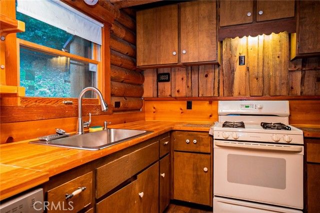 16 Barrett, Mt Baldy, CA 91759