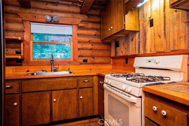 16 Barrett, Mt Baldy, CA 91759