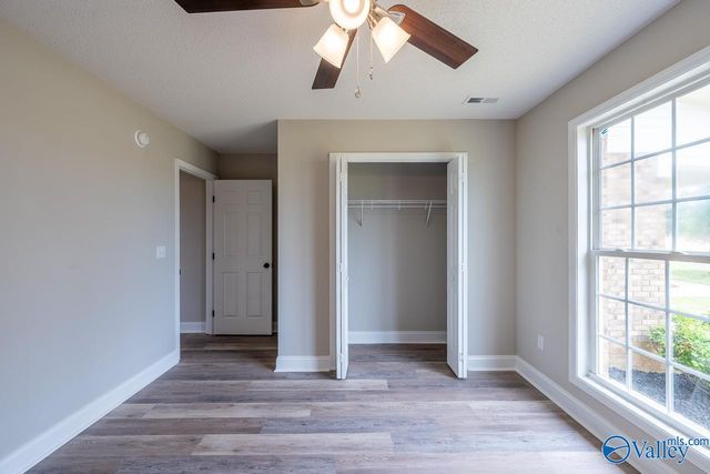 303 Narrow Lane, New Market, AL 35761