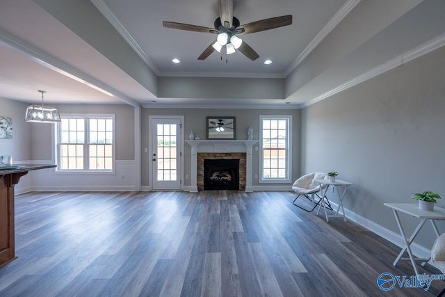 303 Narrow Lane, New Market, AL 35761