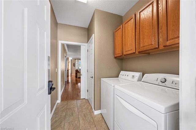 7000 Pinnacle LN 1401, Naples, FL 34110