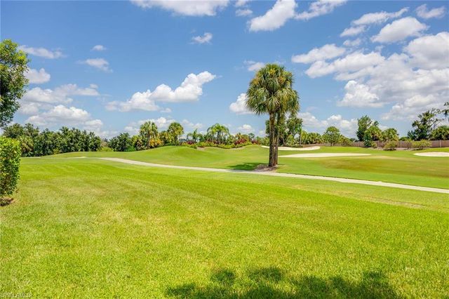 7000 Pinnacle LN 1401, Naples, FL 34110