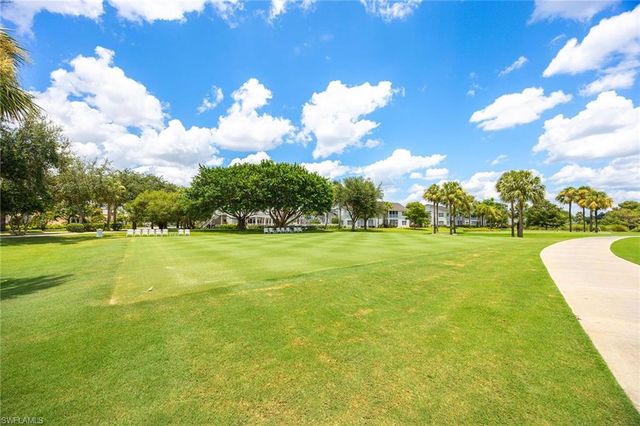 7000 Pinnacle LN 1401, Naples, FL 34110