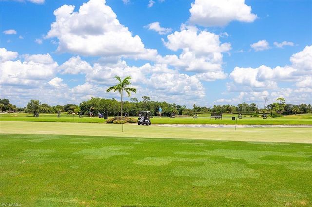 7000 Pinnacle LN 1401, Naples, FL 34110