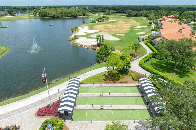 7000 Pinnacle LN 1401, Naples, FL 34110