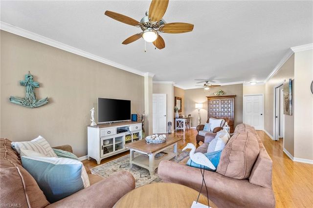 7000 Pinnacle LN 1401, Naples, FL 34110