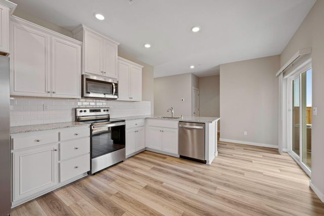 2536 Bog St, Lincoln, CA 95648