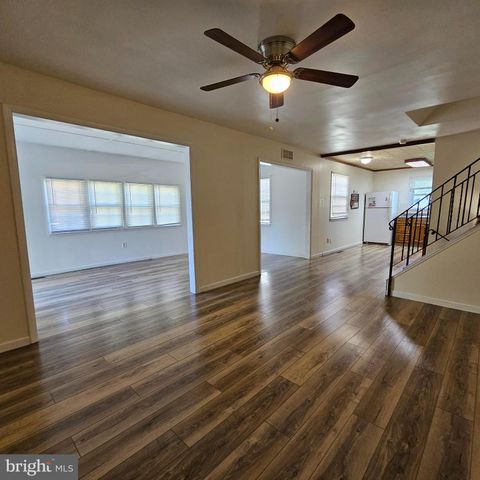 22 PLYMOUTH DR, Marlton, NJ 08053