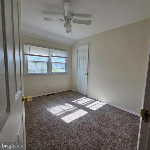 22 PLYMOUTH DR, Marlton, NJ 08053