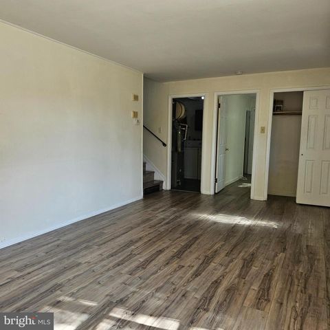 22 PLYMOUTH DR, Marlton, NJ 08053