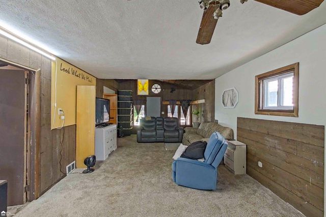 296 S Saginaw Street, Montrose, MI 48457