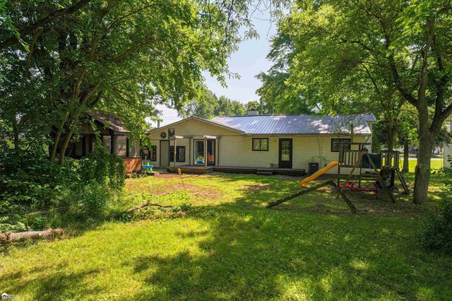 296 S Saginaw Street, Montrose, MI 48457