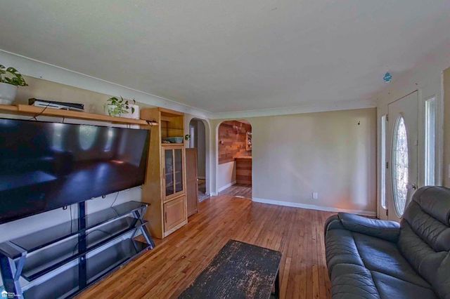 296 S Saginaw Street, Montrose, MI 48457