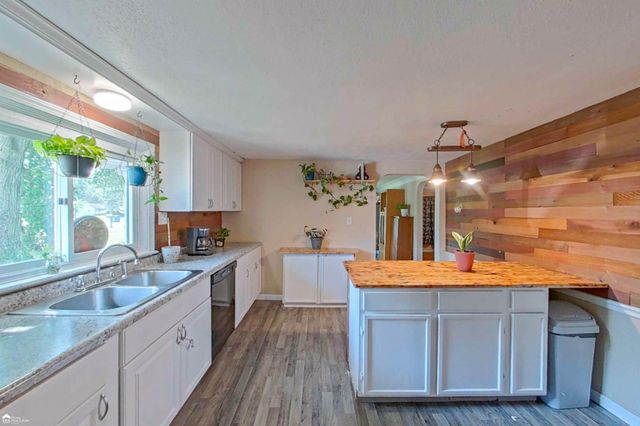 296 S Saginaw Street, Montrose, MI 48457